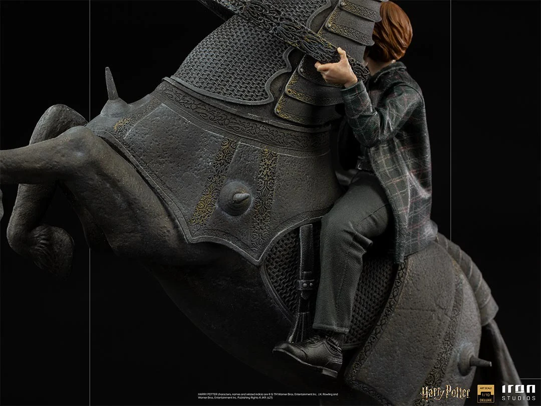 Ron Weasley at the Wizard Chess Harry Potter Art Scale 1/10 Iron Studios - Image 6